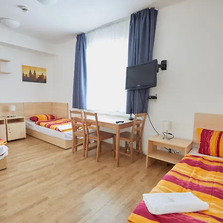 Hotel University Hotel 2*