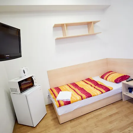 Hotel University Hotel 2*