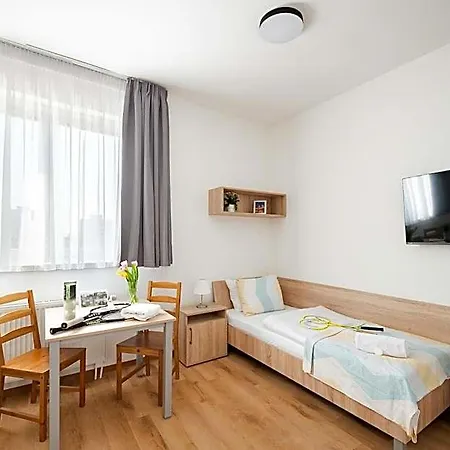 University Hotel Hotel 2*