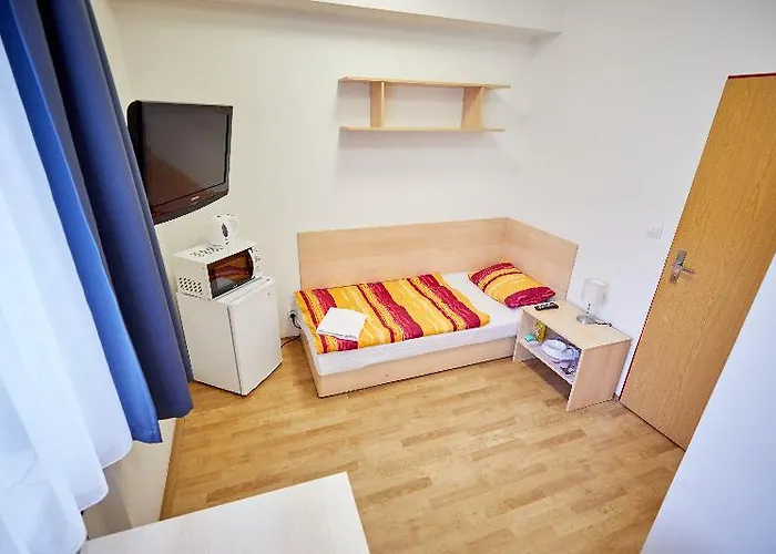 University Hotel