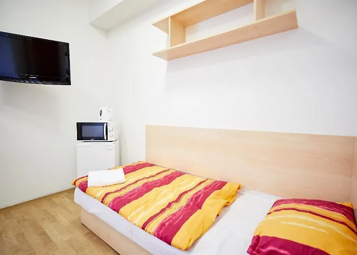 University Hotel 2* 布拉格