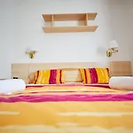 University Hotel