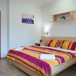 University Hotel Szálloda