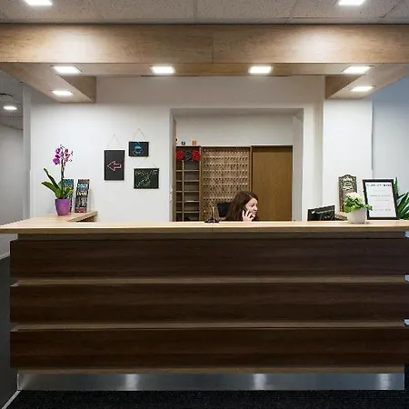 מלון University Hotel