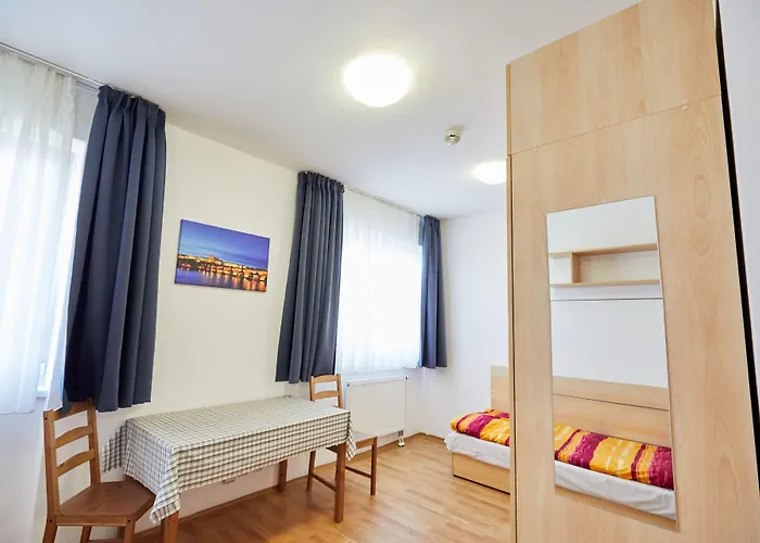 Szálloda University Hotel 2*
